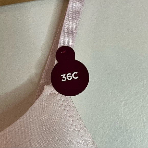 NWT Carisma Light Pink T-Shirt Bra – 36C Underwire Lightly Padded - Picture 12 of 13